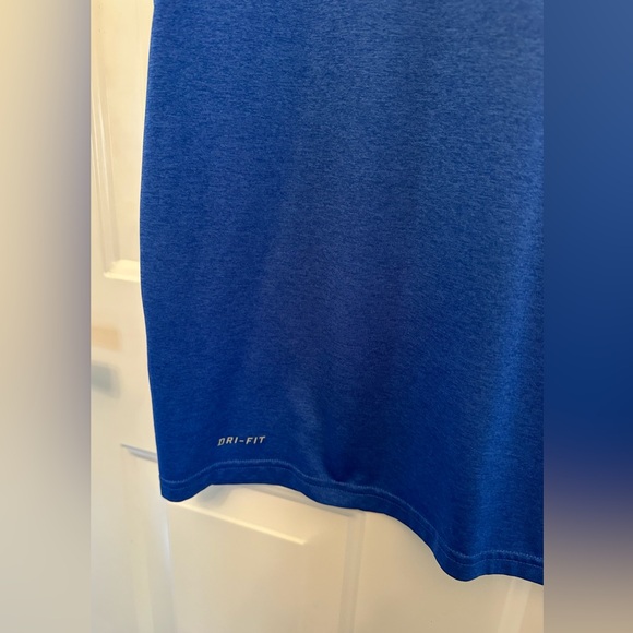 Nike Dri-FIT Sleeveless Training Top in Blue – Men’s Medium - Picture 5 of 8